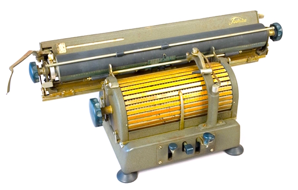 Пишущая машинка «TOSHIBA 1400FL» (японский шрифт) 1940-1960 гг