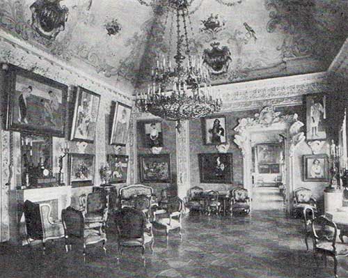 Гостиная А. Матисса  в доме С. И. Щукина. Фото 1913 года.